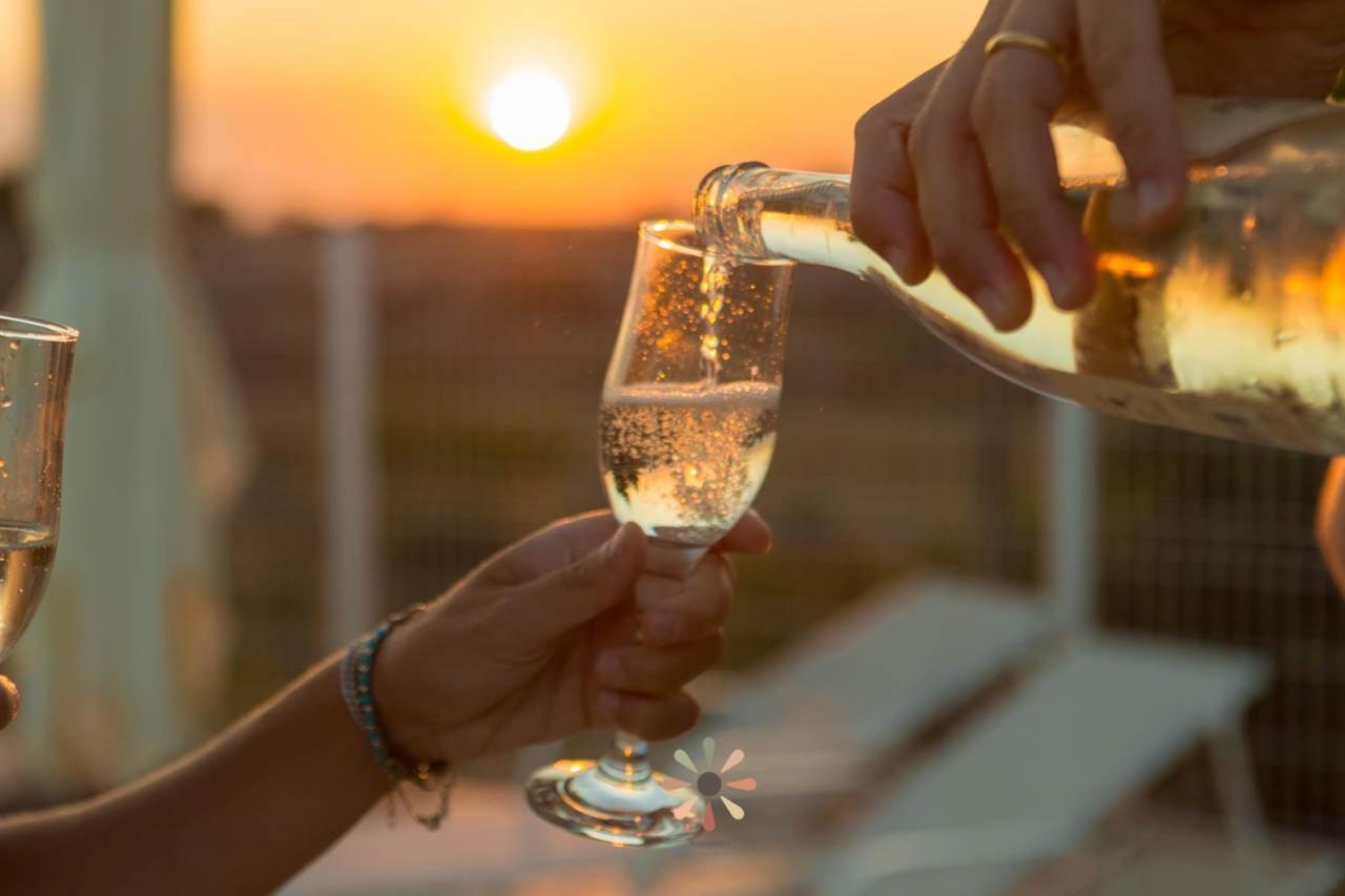Agriturismo Tenuta Margherita Torre Lapillo Kültér fotó